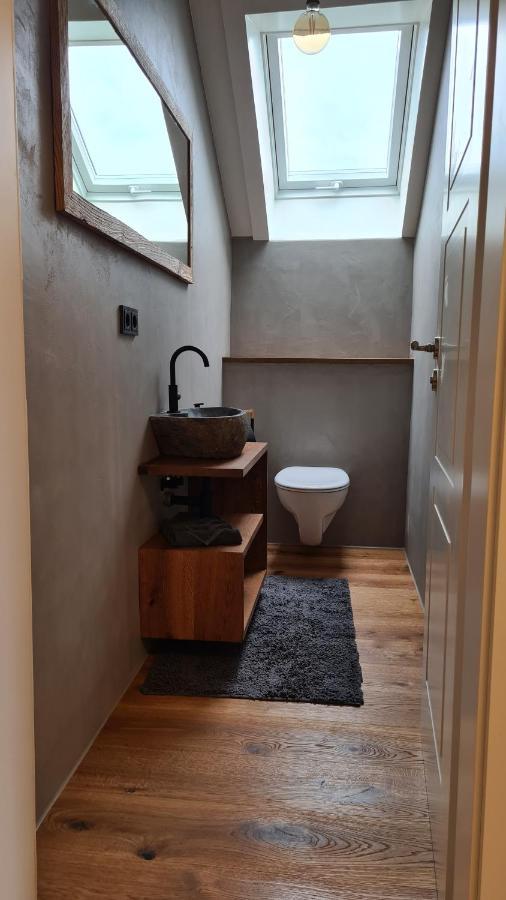 Bunter Hirsch Ferienwohnung Im Garmischer Zentrum Exteriér fotografie